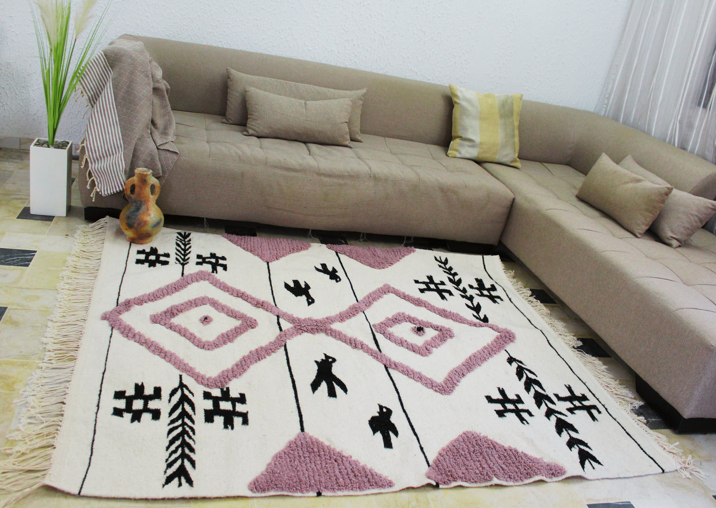 Tapis Kilim Berbère en Laine 2 m x 1.5 m – Motifs à Reliefs Caniche