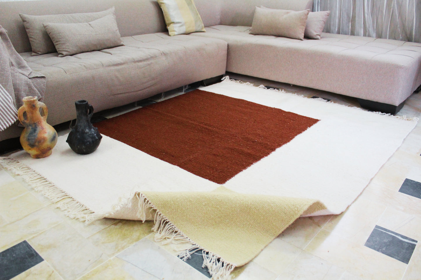 Tapis Kilim Minimaliste 2 m x 1,5 m – Laine naturelle