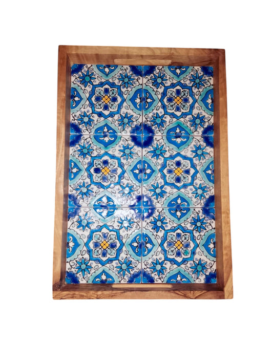 Handgefertigtes Tablett aus Olivenholz und Keramik – 32 x 24 cm