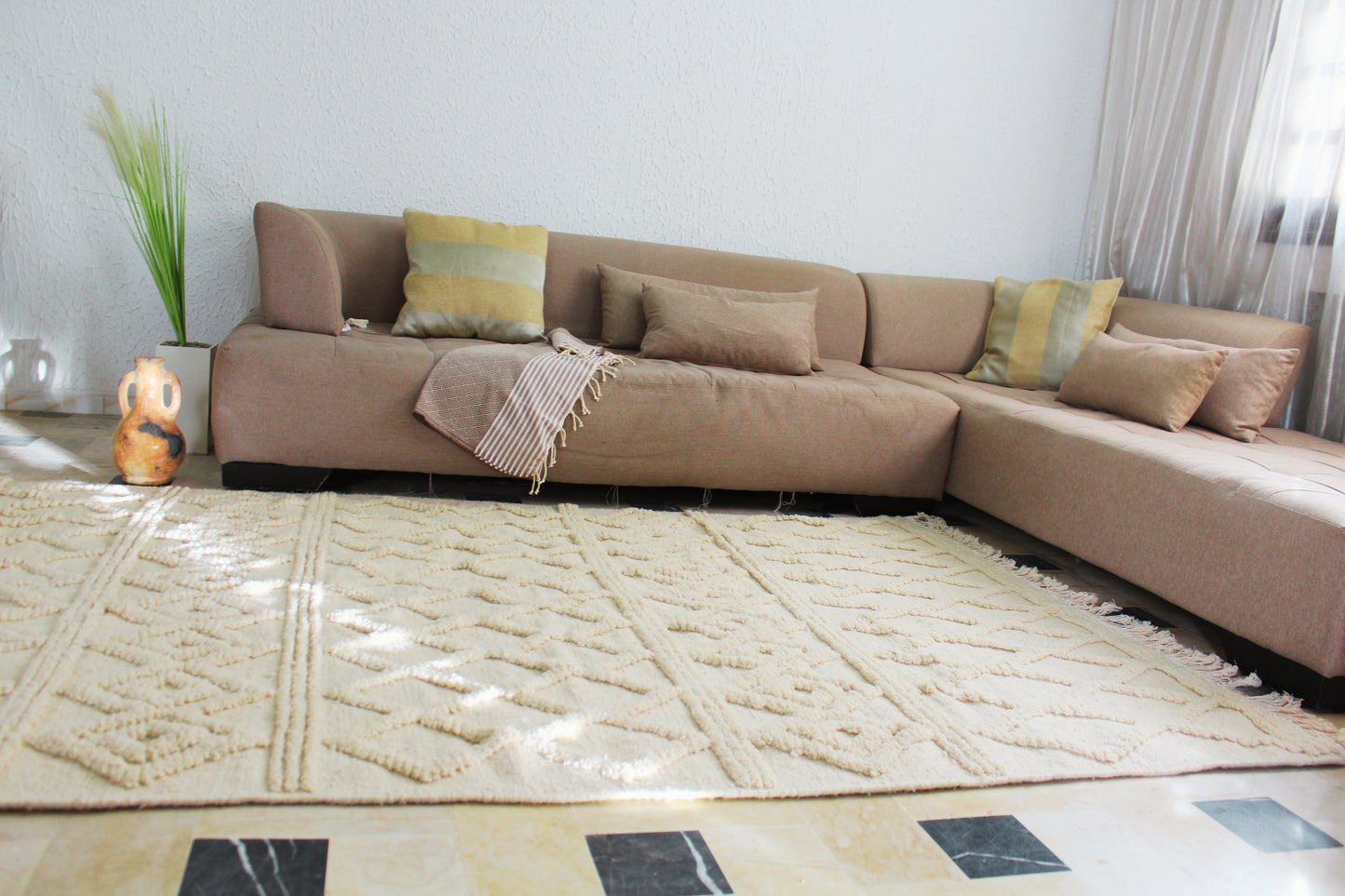 Tapis berbère en laine fait main – 2,4 m x 1,7 m