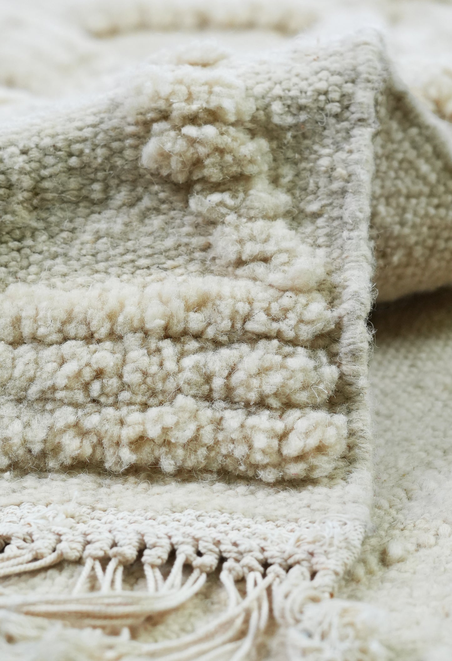 Tapis berbère en laine fait main 2,4m x 1,7m