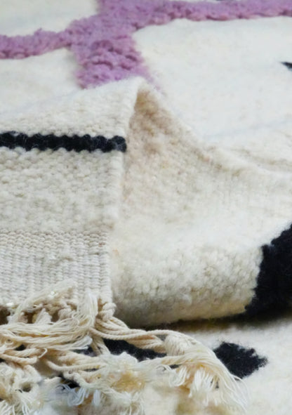 Tapis Kilim Berbère en Laine 2 m x 1.5 m – Motifs à Reliefs Caniche